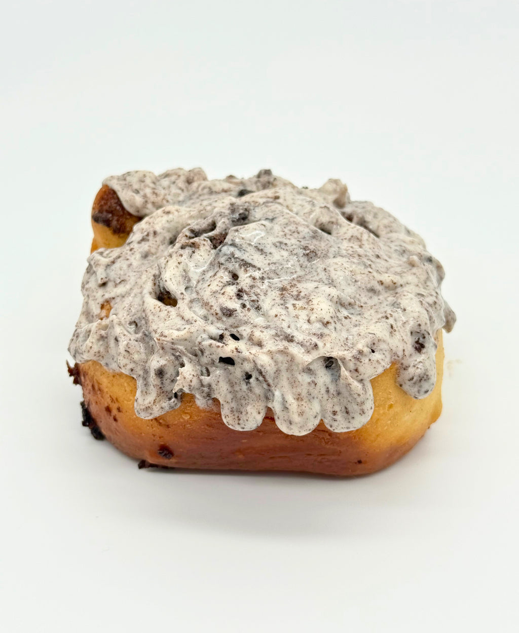 Cookies & Cream Cinnamon Rolls