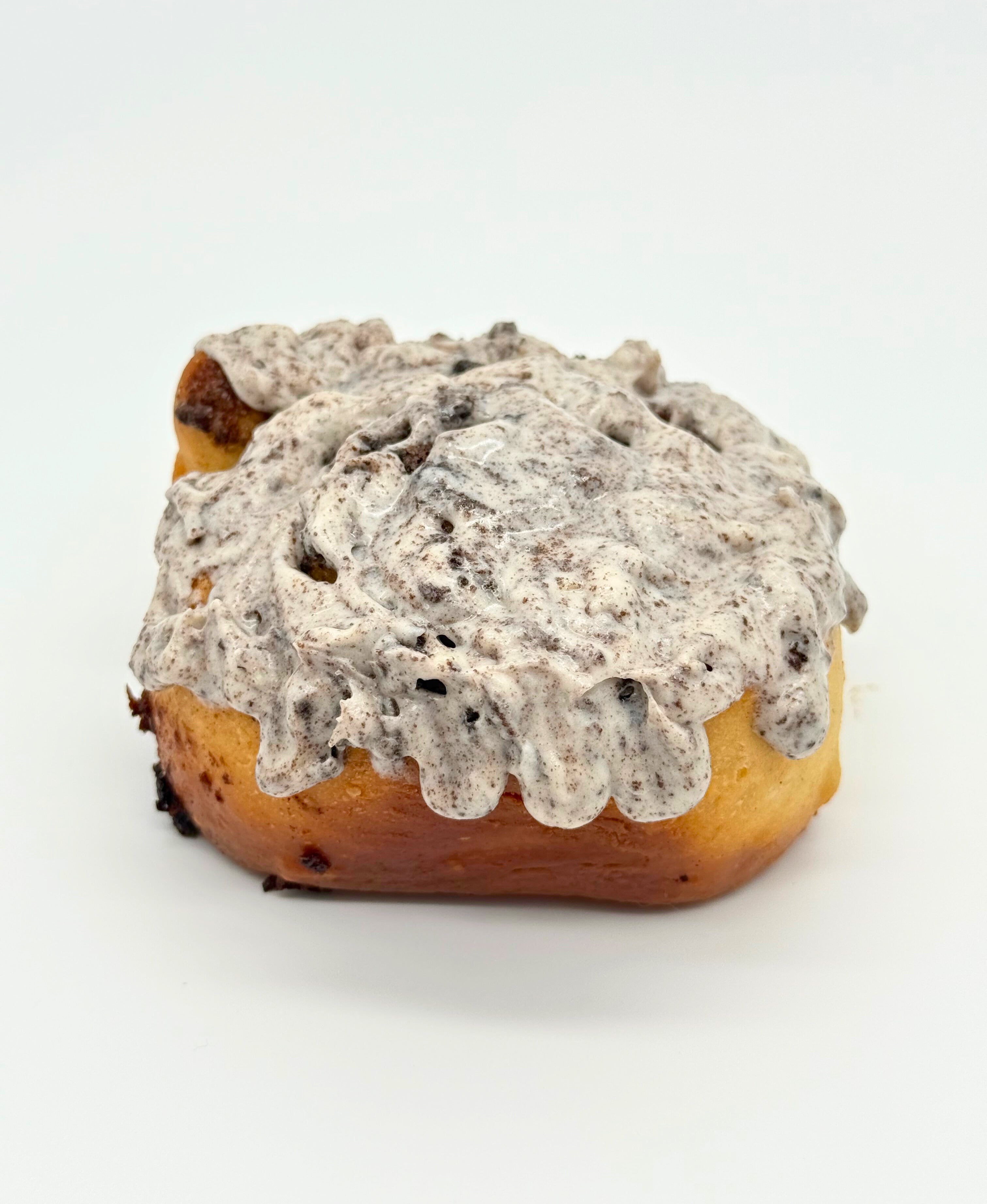 Cookies & Cream Cinnamon Rolls